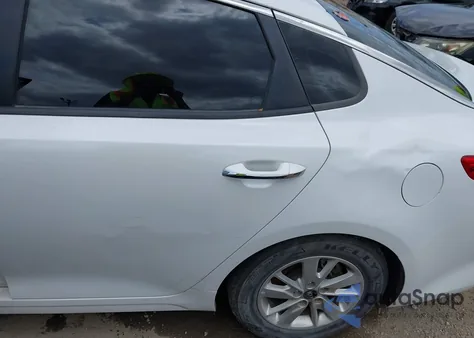 2016 Kia Optima Lx z USA, uszkodzony, nr VIN KNAGT4L34G5118629